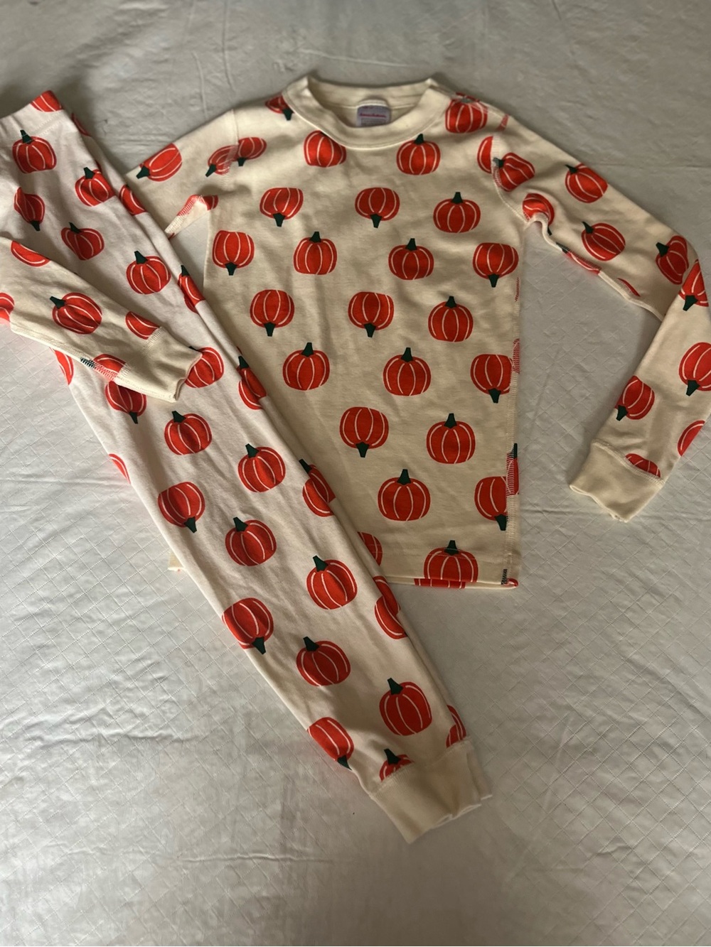 Hanna Andersson Pumpkin Print Long Sleeve Pajama Set with Orange Pumpkins 6/7